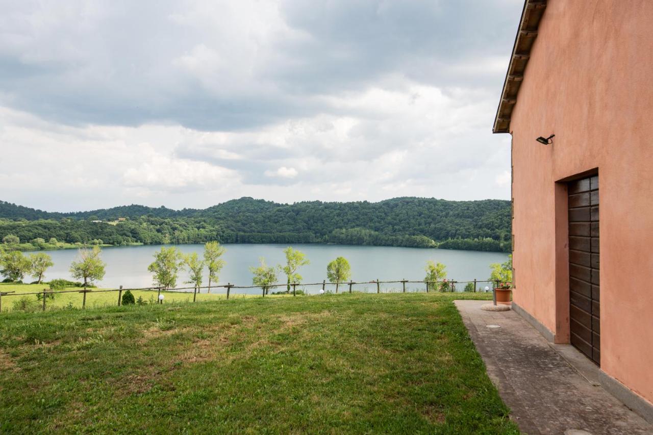 Agriturismo Lago Di Mezzano Valentano Exterior foto