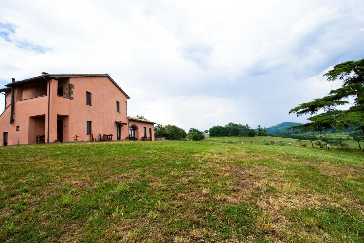 Agriturismo Lago Di Mezzano Valentano Exterior foto