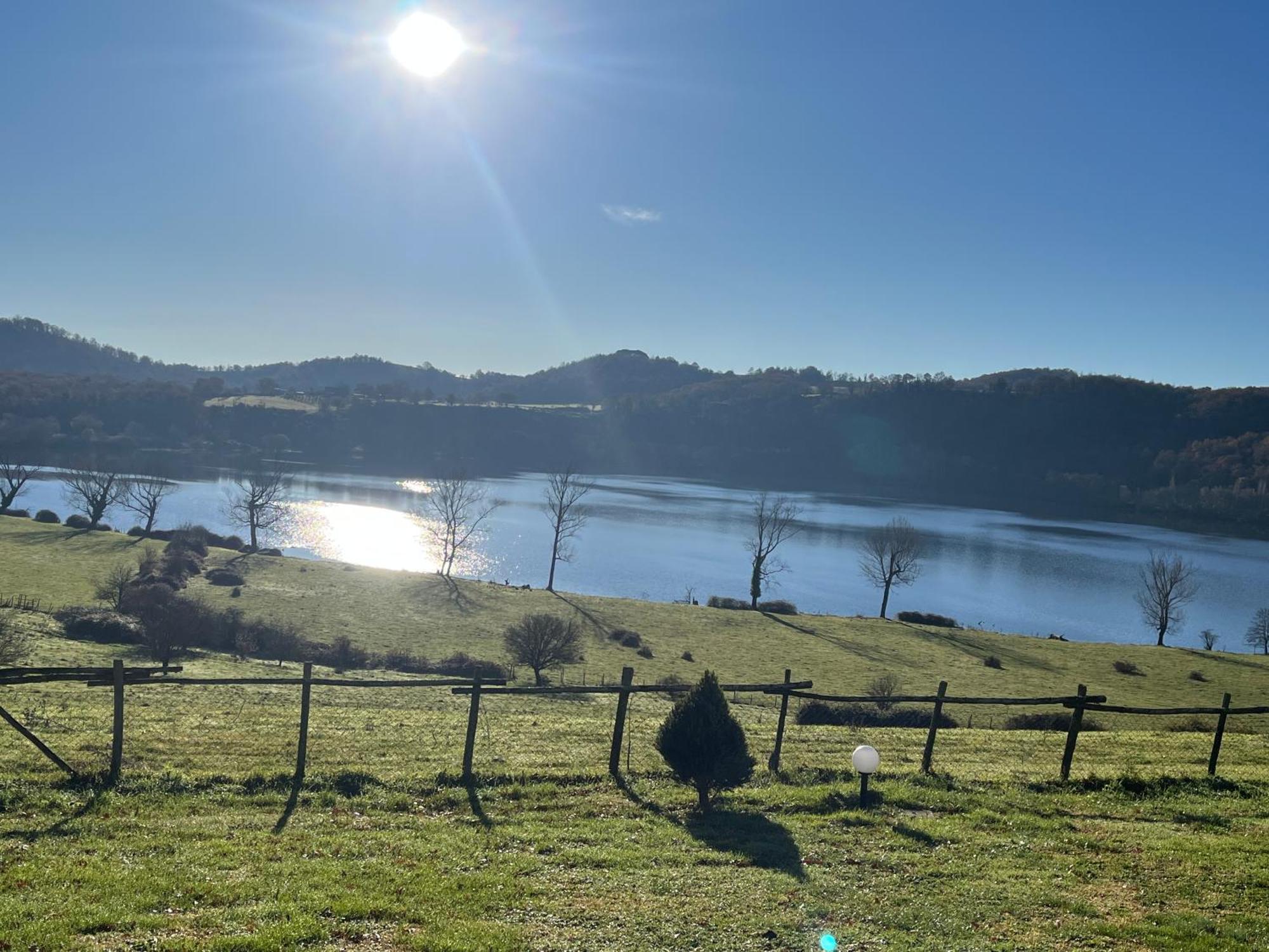 Agriturismo Lago Di Mezzano Valentano Exterior foto